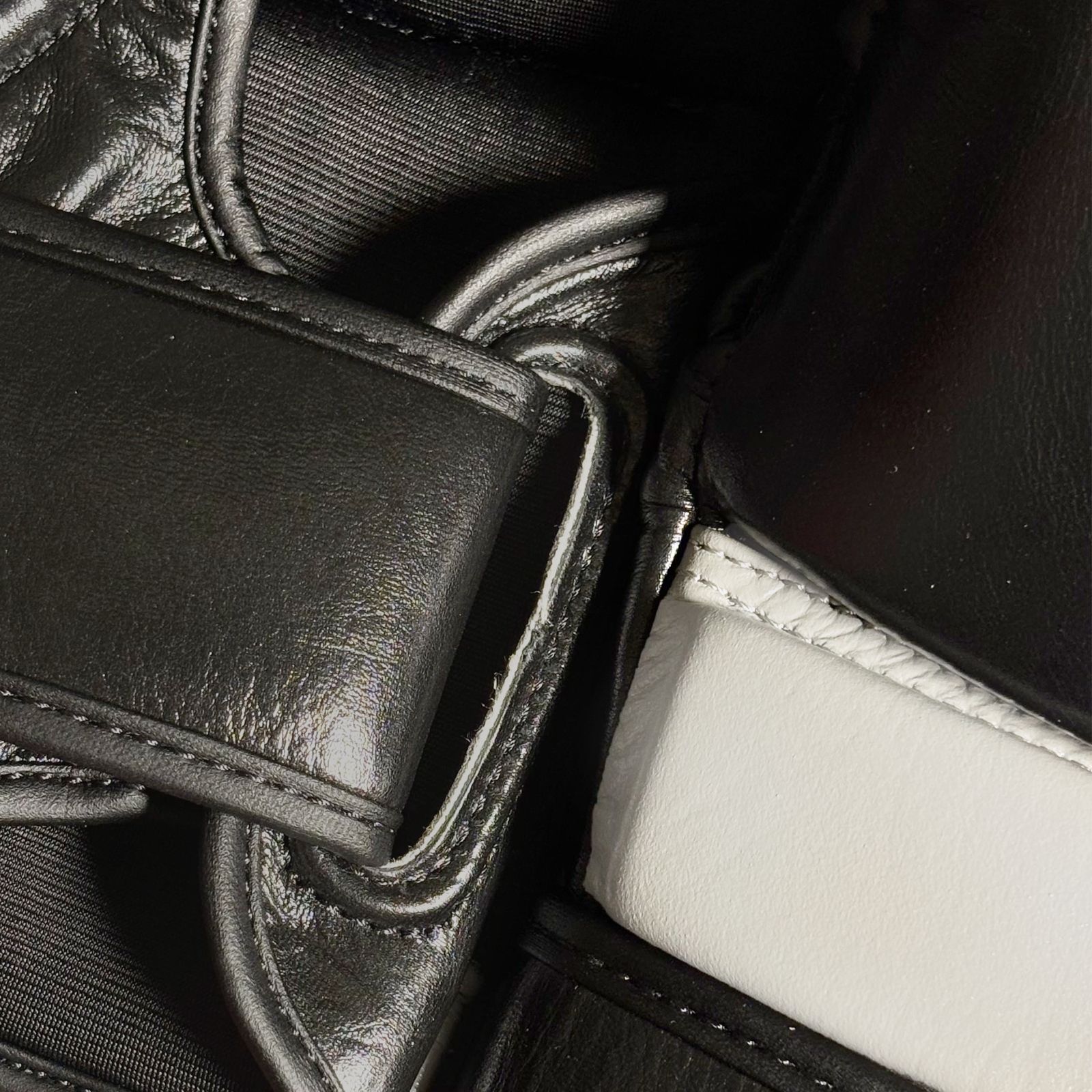 Leather Open Palm MMA Fight Gloves - 4 Oz, Unisex