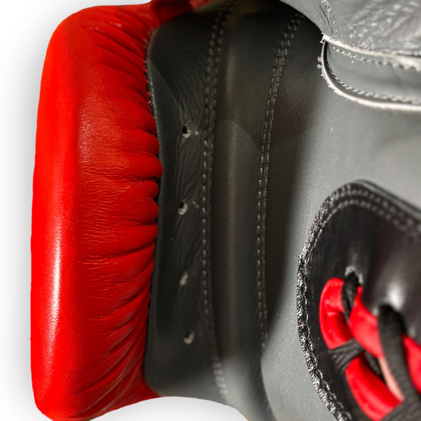 Cowhide Leather Boxing Gloves Training Kickboxing, 16Oz, Mufasa Internationals